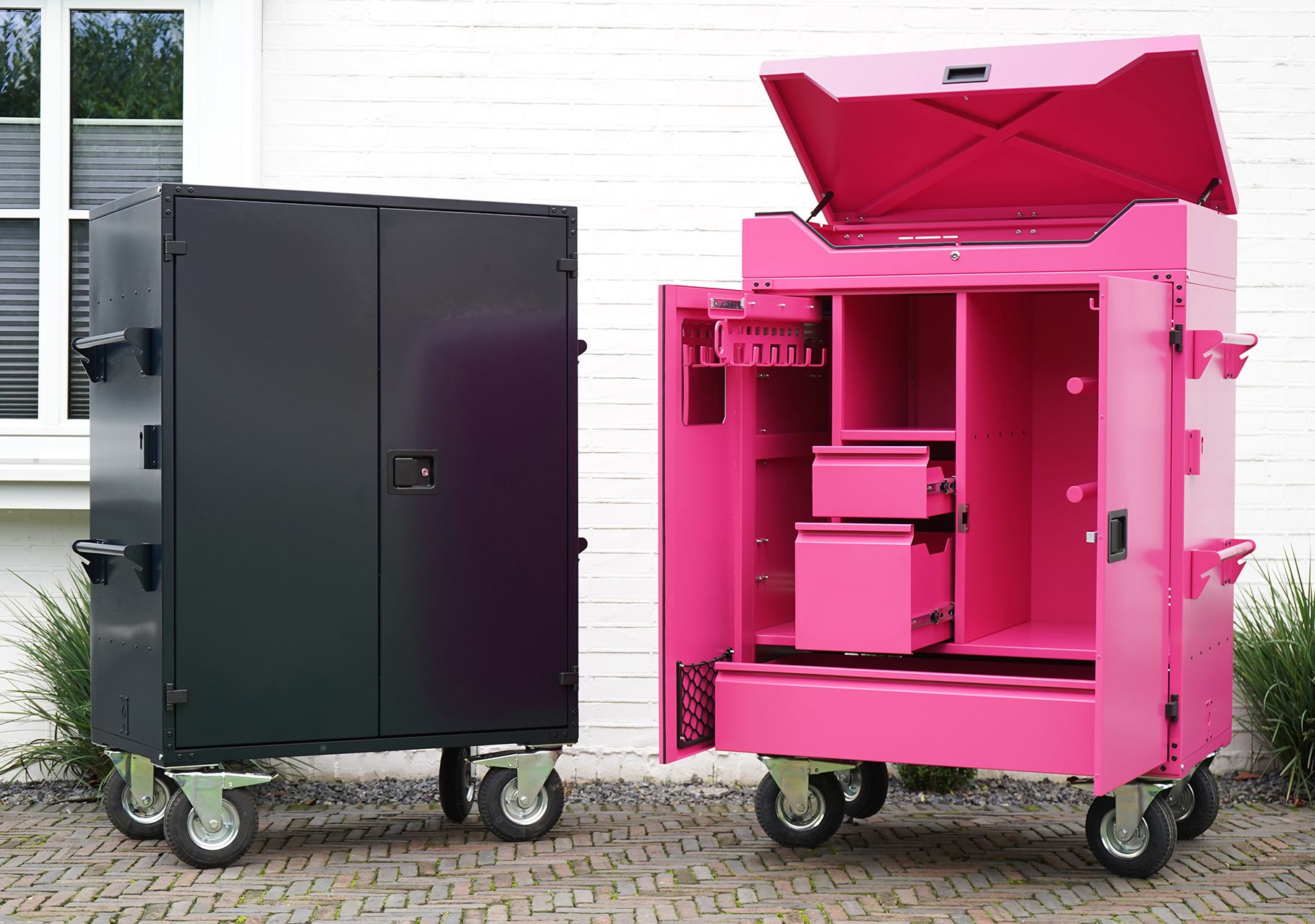 Finanzierung von Reitsport Artikeln, Sattelschränke, Turnierschränke für Dressur oder Springreiter